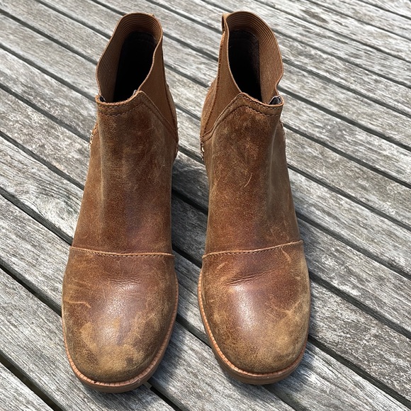 Sorel Cate Sz 7 Waterproof Chelsea Distressed Leather Bootie Ankle Boot - Picture 7 of 11